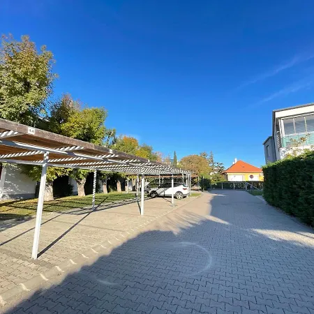 Apartment Colton Aranyhid - Outdoor *